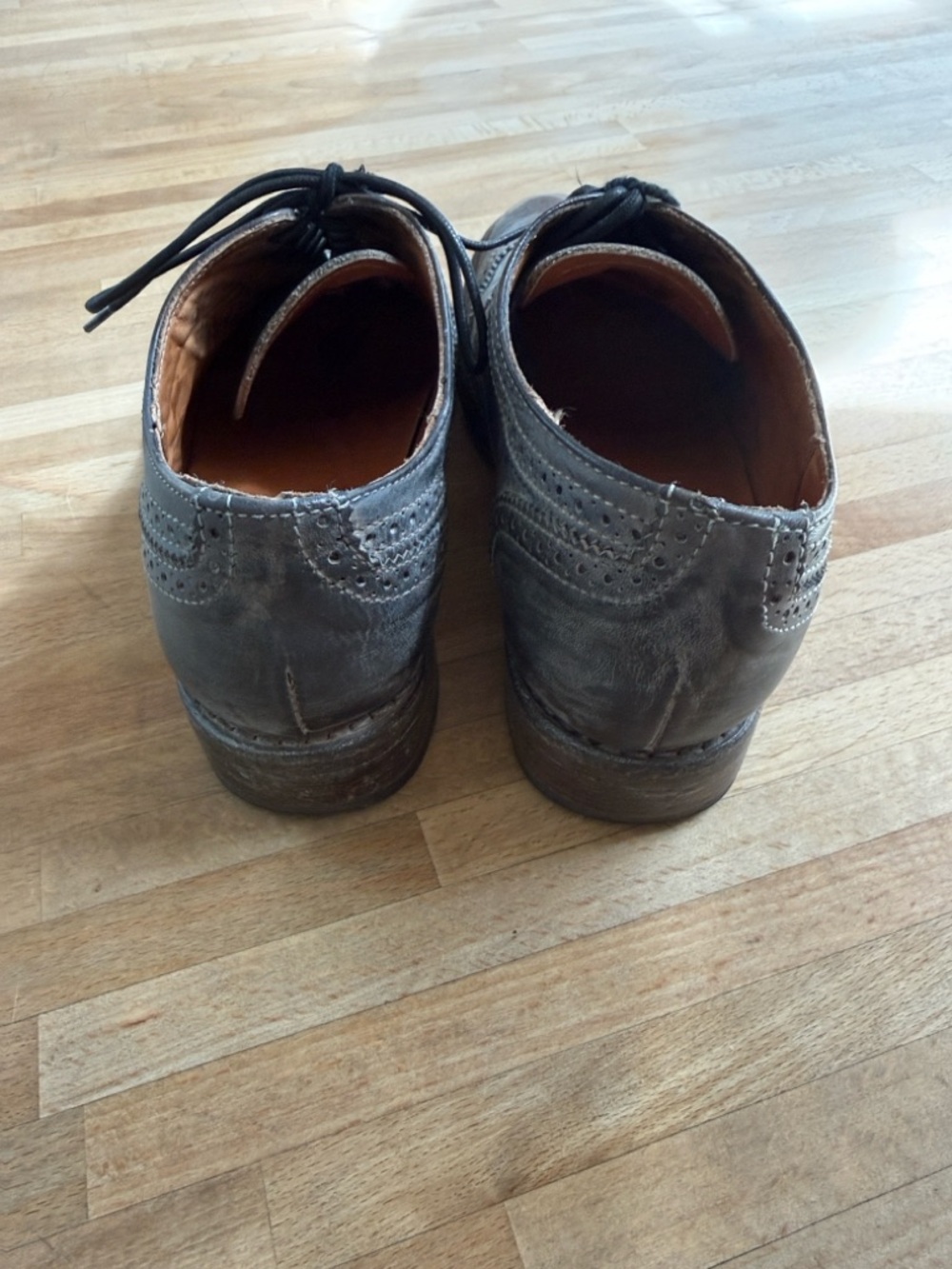 BED STU Distressed Leather Wingtip Oxfords - Picture 3 of 5